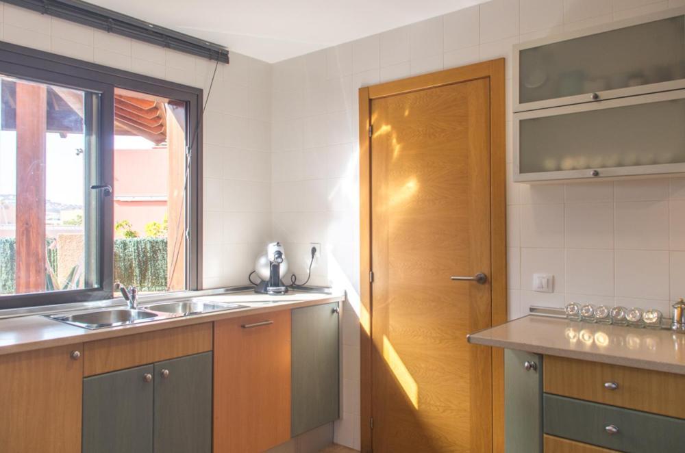 Villa La Marosca - Jacuzzi, Private Pool, 3 Bedrooms Caleta de Fuste Extérieur photo